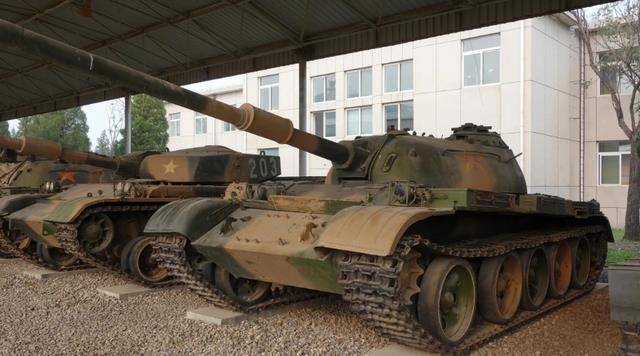 军工k1体育3915娱乐业的荒漠神话内蒙古第一机械厂四年内造出首辆国产坦克(图7)